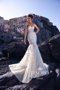 tesoro-2018-wedding-gown-bridal-collection-008.jpg