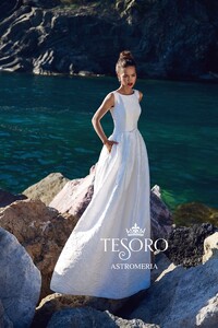 tesoro-2018-wedding-gown-bridal-collection-012.jpg