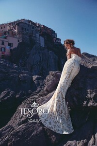 tesoro-2018-wedding-gown-bridal-collection-019.jpg