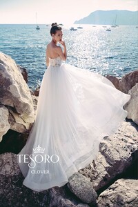 tesoro-2018-wedding-gown-bridal-collection-033.jpg