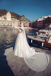 tesoro-2018-wedding-gown-bridal-collection-047.jpg