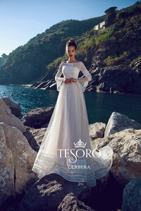 tesoro-2018-wedding-gown-bridal-collection-052.jpg