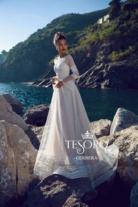 tesoro-2018-wedding-gown-bridal-collection-053.jpg