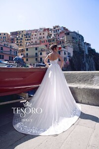 tesoro-2018-wedding-gown-bridal-collection-057.jpg