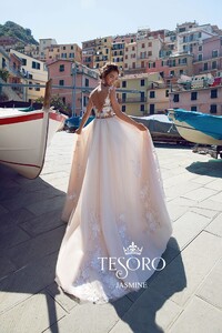 tesoro-2018-wedding-gown-bridal-collection-073.jpg