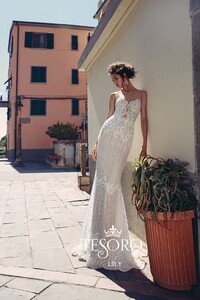 tesoro-2018-wedding-gown-bridal-collection-077.jpg