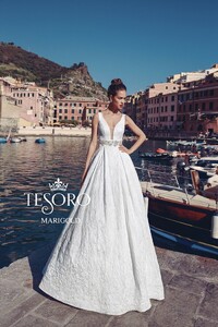 tesoro-2018-wedding-gown-bridal-collection-084.jpg