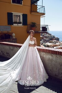 tesoro-2018-wedding-gown-bridal-collection-090.jpg