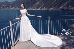 tesoro-2018-wedding-gown-bridal-collection-102.jpg