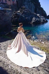 tesoro-2018-wedding-gown-bridal-collection-110.jpg