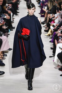 valentino-aw20-0069-195f54.thumb.jpg.da9ad0fa5699a46d132e55a26f1c1ceb.jpg