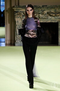 vera-wang-aw20-0012-f1da1f.thumb.jpg.8069078c12a997048adb09ac177bcbd3.jpg