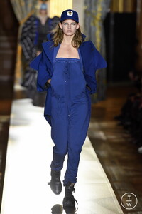 vivienne-westwood-aw20-0013-9eb5b7.thumb.jpg.d5024a31c63c52ad88a658a46eb54ef8.jpg