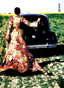 von_Unwerth_Vogue_Italia_December_1994_03.thumb.png.64a75ef7bccb91d856da5ee720cca6ce.png