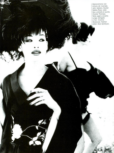 von_Unwerth_Vogue_Italia_December_1994_04.thumb.png.bd4ce15c43b7cc4b5d2ce4fd0c7e4db6.png