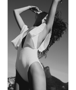 white-milano-liz-1pc-lifestyle-2_263.jpg