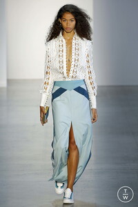 zimmermann-ss19-0018-0cf18f.thumb.jpg.2d492126a5bc8c56f256f1af247625ad.jpg