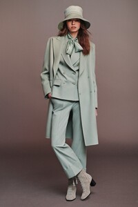 00002-Alberta-Ferretti-Pre-Fall-20.thumb.jpg.dd5cc65f0085d082940ea7a745abd65d.jpg