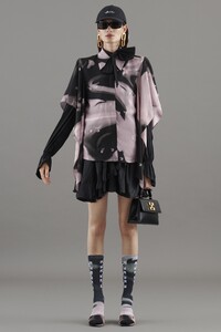 00002-OFF-WHITE-RESORT-21.thumb.jpg.cfa5f89cdada4423c4a66323fb09e198.jpg