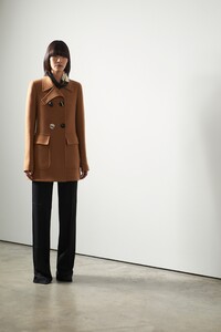 00002-Stella-McCartney-Pre-Fall-2020.thumb.jpg.8bdbd312c1bf4f14e31795446acb4b1d.jpg