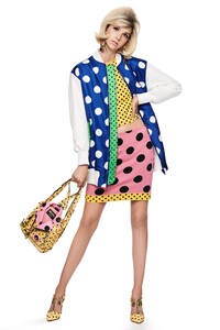 00004-Moschino-RESORT-21.thumb.jpg.f6fb42722ecd08225ee5b7a55b218227.jpg