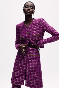 00005-CHANEL-COUTURE-FALL-20-Credit-Mikael-Jansson.thumb.jpg.d3671d2f4c3c5dd1204c74b770652318.jpg