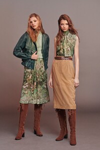 00006-Alberta-Ferretti-Pre-Fall-20.thumb.jpg.5726dacf819b6fd4ca7e703cdf421acc.jpg
