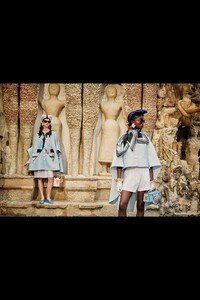 00008-Lanvin-SS21.thumb.jpg.5c1aa081750ca718eb811a891decf667.jpg