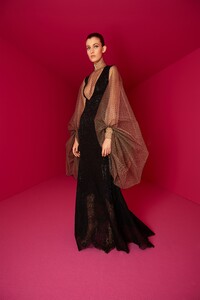 00009-ALEXIS-MABILLE-COUTURE-FALL-20.thumb.jpg.5adb8fa81d933b014a20172cf0cf0e47.jpg