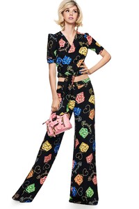 00011-Moschino-RESORT-21.thumb.jpg.4655840221c33f14c725f75f945f211e.jpg