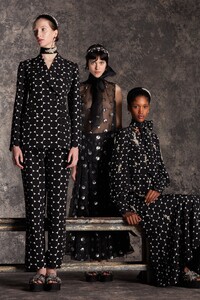 00013-Erdem-Pre-Fall-20.thumb.jpg.60b291b70781a52b255b337ffee90623.jpg