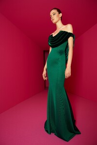 00015-ALEXIS-MABILLE-COUTURE-FALL-20.thumb.jpg.d9fb4d45e4f56e4c9e5fcd9f5e04a8e2.jpg
