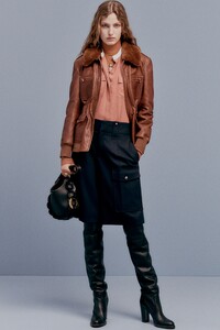 00015-Chloe-Pre-Fall-20.thumb.jpg.defd627e4a0a9c24730dc3422799749e.jpg