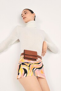 00016-Emilio-Pucci-Resort-2021.thumb.jpg.1b0024b5e5248dc594418baca0f8fee0.jpg