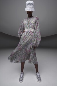 00017-GIAMBATTISTA-VALLI-RESORT-21.thumb.jpg.aad3107cad8f3c863970a4bf7104472a.jpg