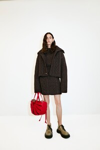 00018-BOTTEGA-VENETA-RESORT-21.thumb.jpg.325ae4f5e4dcb90d4f3d15c5291b707f.jpg
