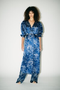 00018-Escada-Resort-2021.thumb.jpg.9a8a0f9769187e7db38d681edffb7412.jpg