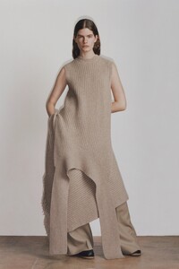 00018-THE-ROW-PRE-FALL-20.thumb.jpg.fb86cec8174b1a4f1a5aa750fff5671d.jpg