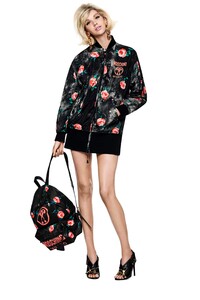 00023-Moschino-RESORT-21.thumb.jpg.cde421e93a494ae68983eb2001e48606.jpg