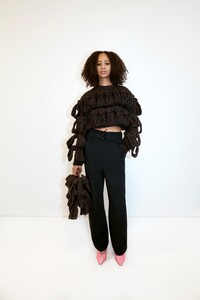 00025-BOTTEGA-VENETA-RESORT-21.thumb.jpg.c6937ba5c0cb548ea547f5f0688db9fc.jpg