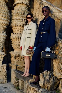 00025-Lanvin-SS21.thumb.jpg.fefdad4e03b4a3e6d213e3f69990a0b0.jpg