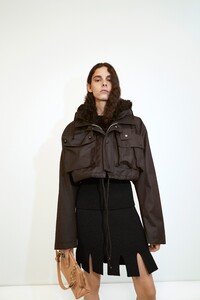 00026-BOTTEGA-VENETA-RESORT-21.thumb.jpg.1c8d248acafe780550aad78901342ea2.jpg