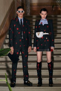 00035-Versace-Pre-Fall-2020.thumb.jpg.81a75c511d0fe584635738919b8413cc.jpg