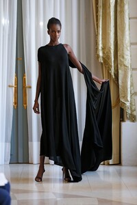 00043-RR331-couture-fall-2019-credit-Dan-Lecca.thumb.jpg.3a4225112cd2a0125f0cb9760a551d00.jpg