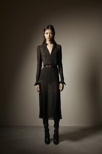 00059-Saint-Laurent-Womens-Pre-Fall-2020.thumb.jpg.87e6ef78fe115cc168e65a0d4408e2a1.jpg