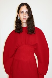 00063-BOTTEGA-VENETA-RESORT-21.thumb.jpg.c0008830f9c49e1c51d724ff06db08e0.jpg