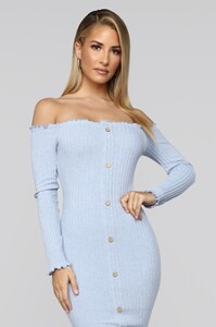 02-04-19_Studio_3_MA_08-44-55_D4454_Blue_0539_CROP_AG.jpg