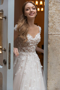 08145-romance3.jpg