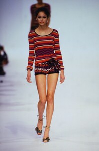 1002027394_sonia-rykiel-ss-1997(4).thumb.jpg.86858a8c1a1747a1fe0d35373bd6a6b8.jpg