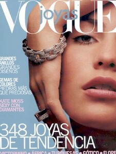 Jazmin Alcorta-Vogue Joyas-Espanha.jpg